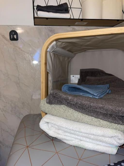 Crescent Loft - 1 Bed Apartment *